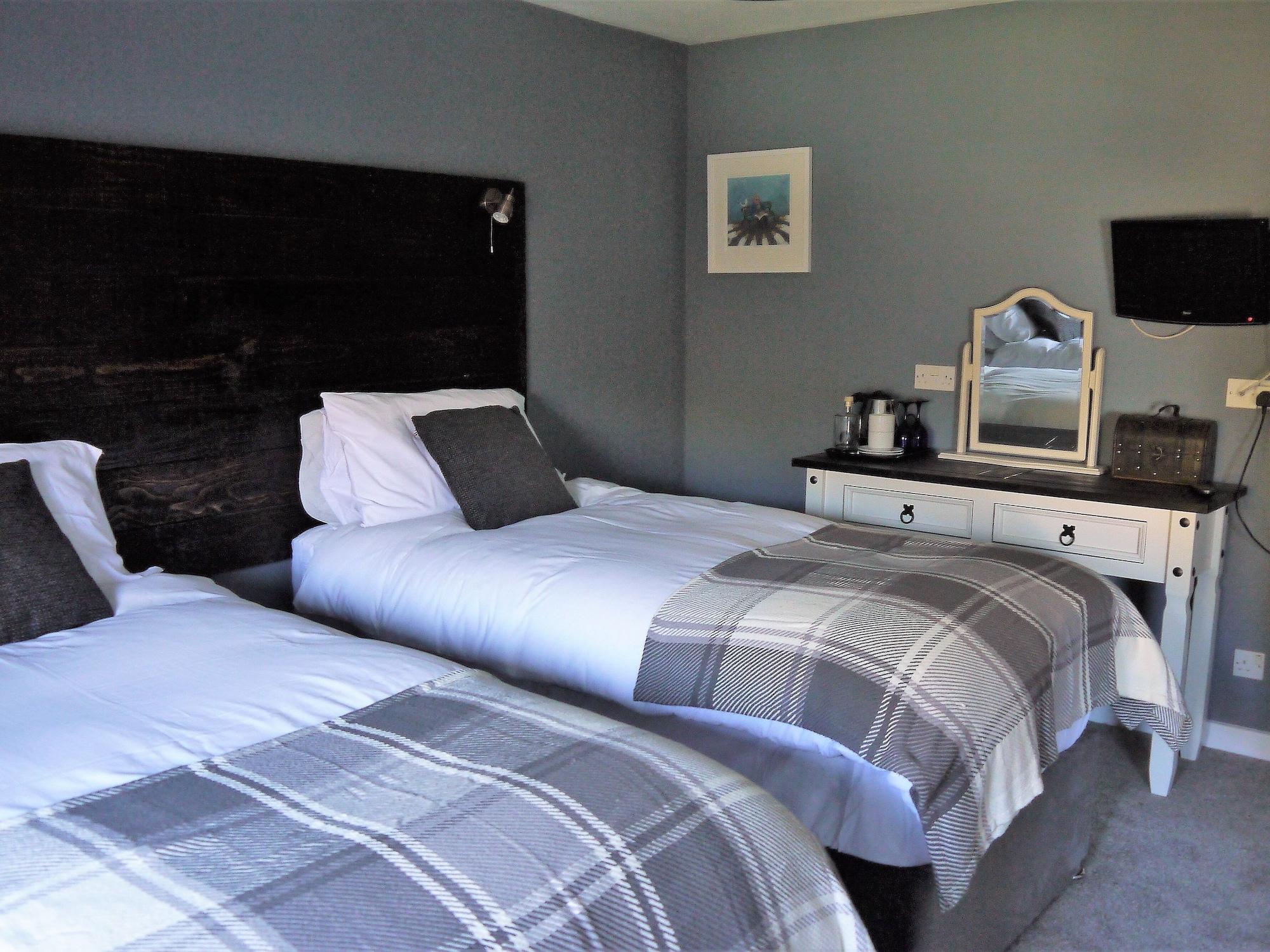 Skyline Guesthouse New Quay Extérieur photo