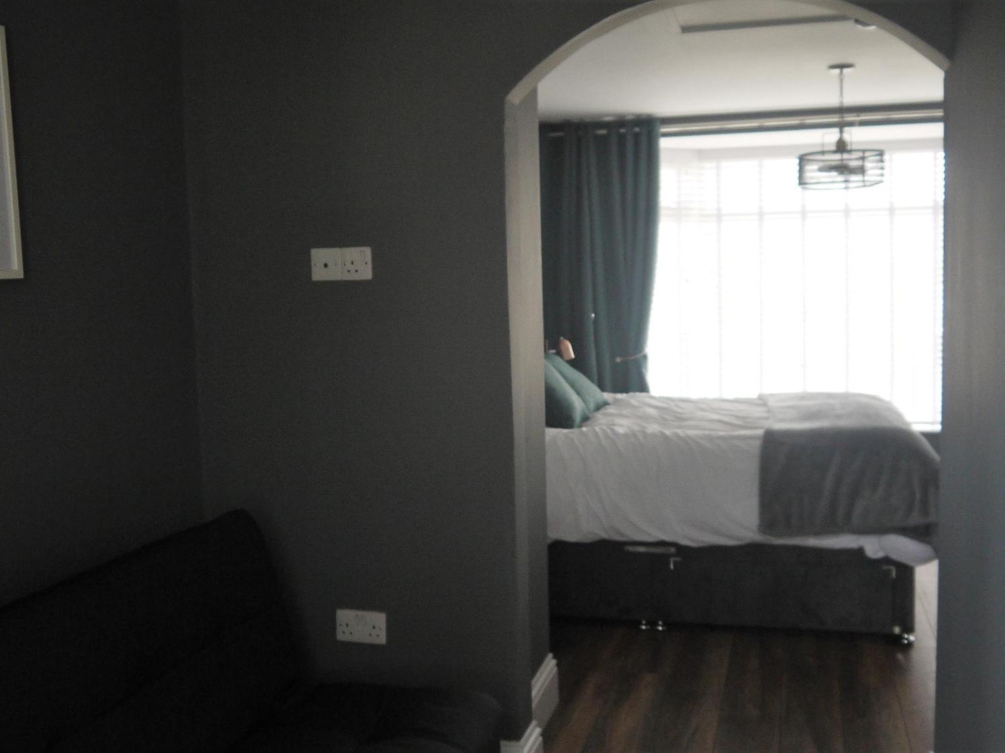 Skyline Guesthouse New Quay Chambre photo